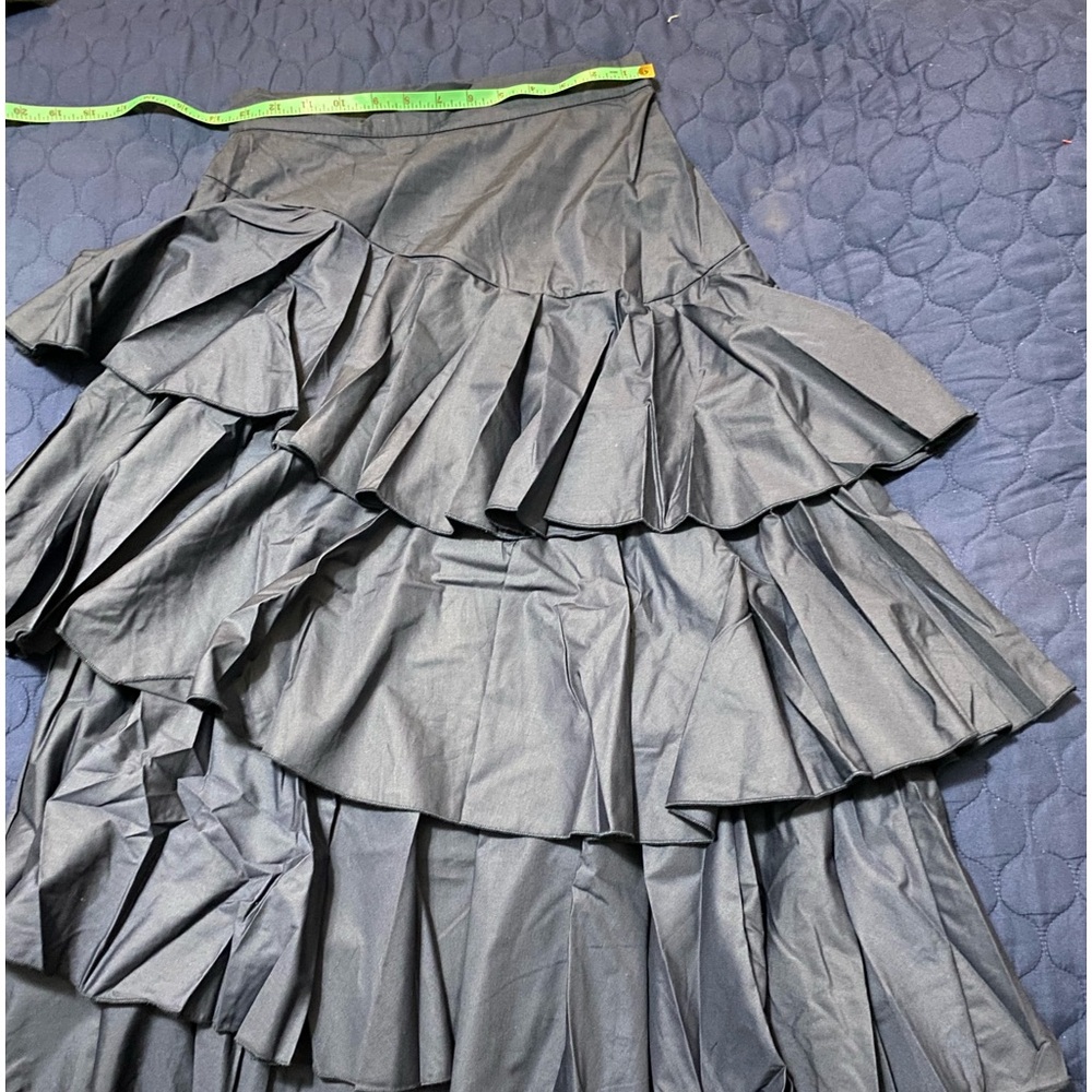 Ruffle skirt
